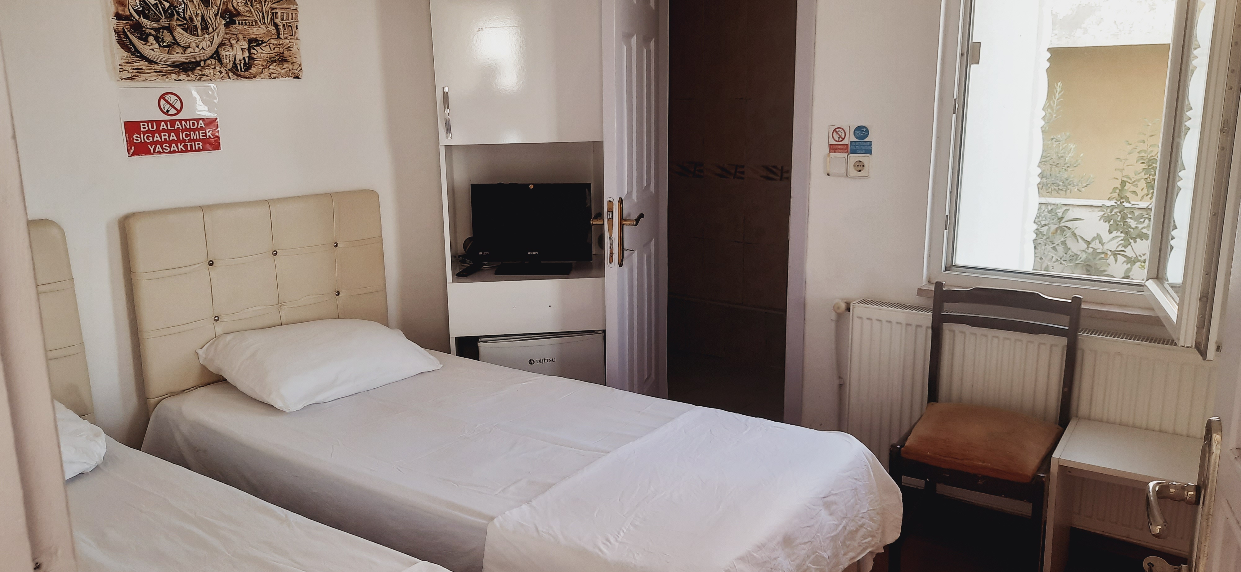 Deniz Manzaralı Kaliteli Standart Oda