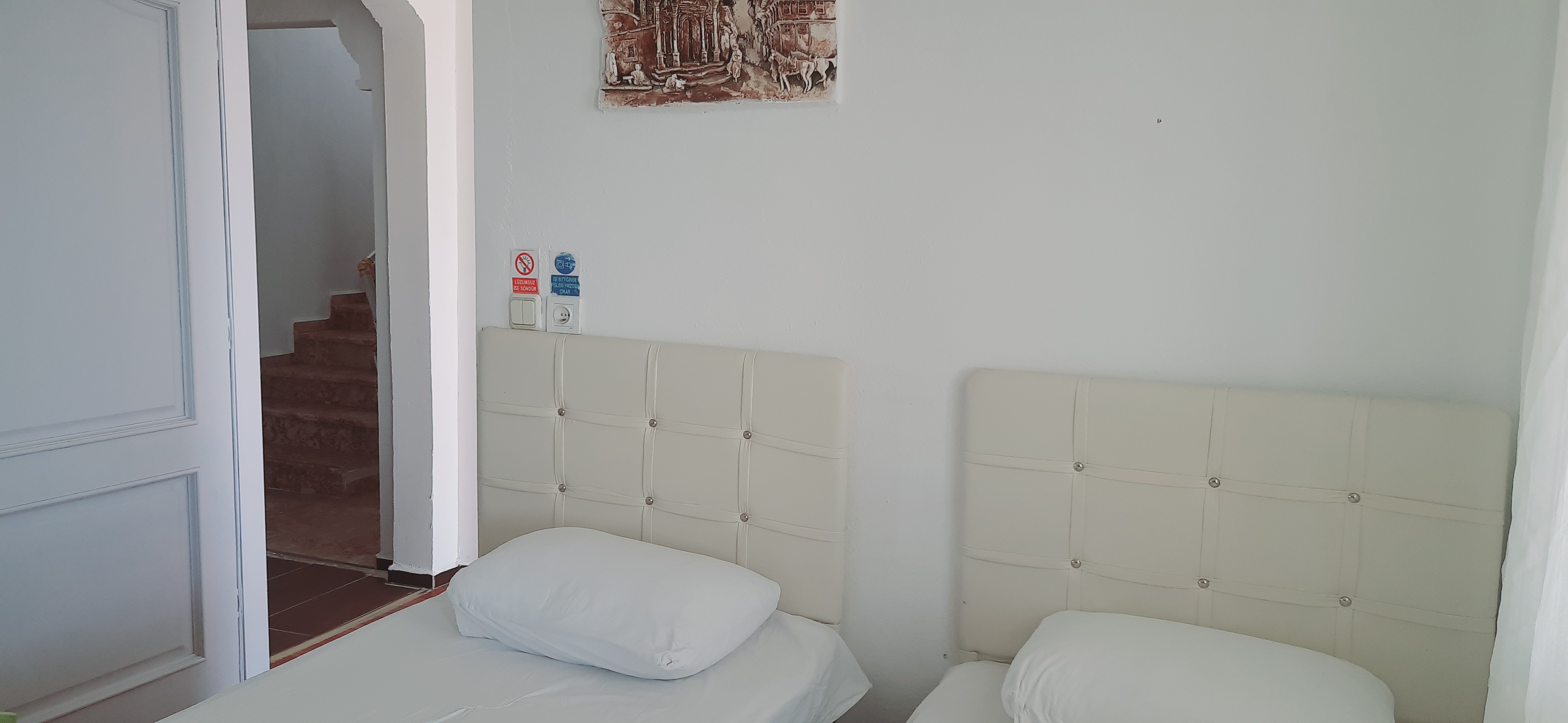 Deniz Manzaralı Kaliteli Standart Oda