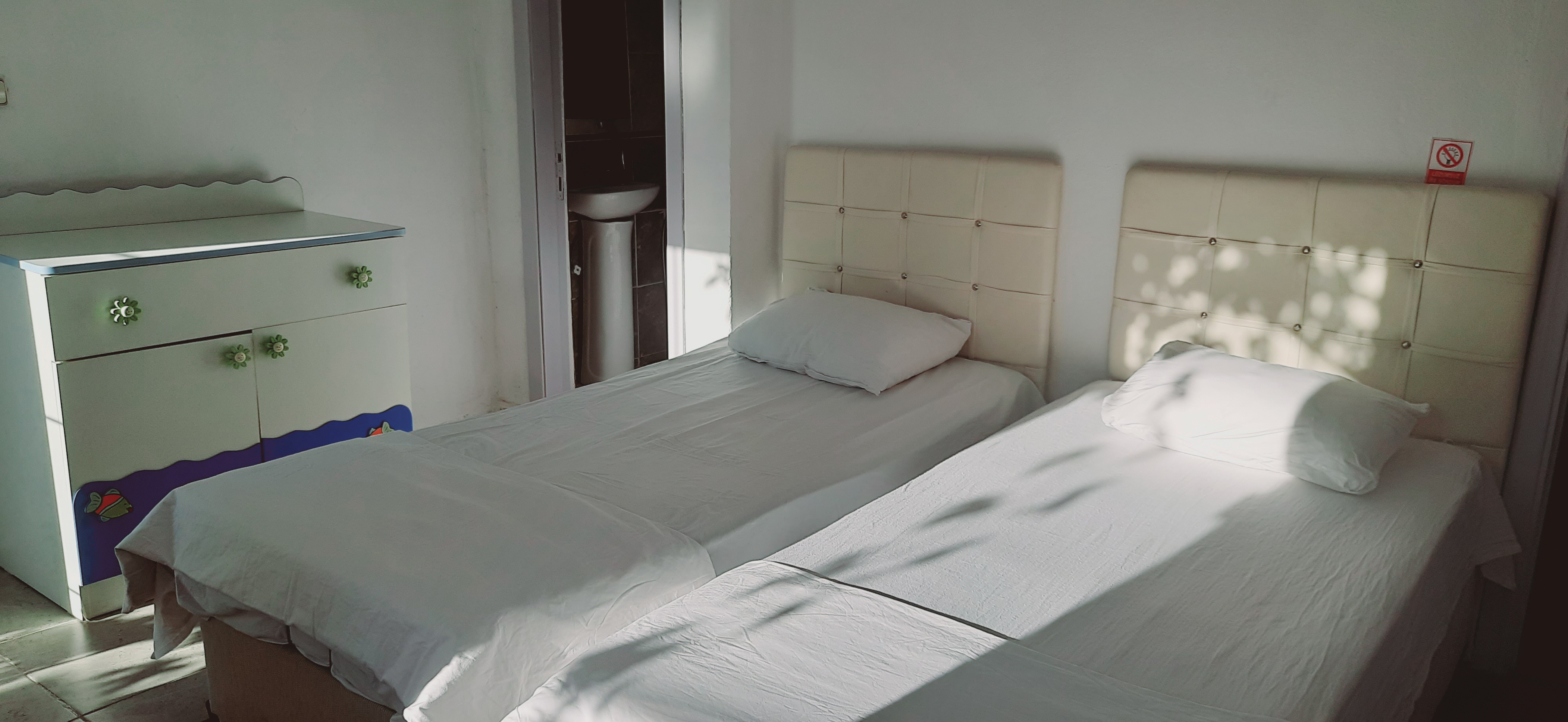 Deniz Manzaralı Kaliteli Standart Oda