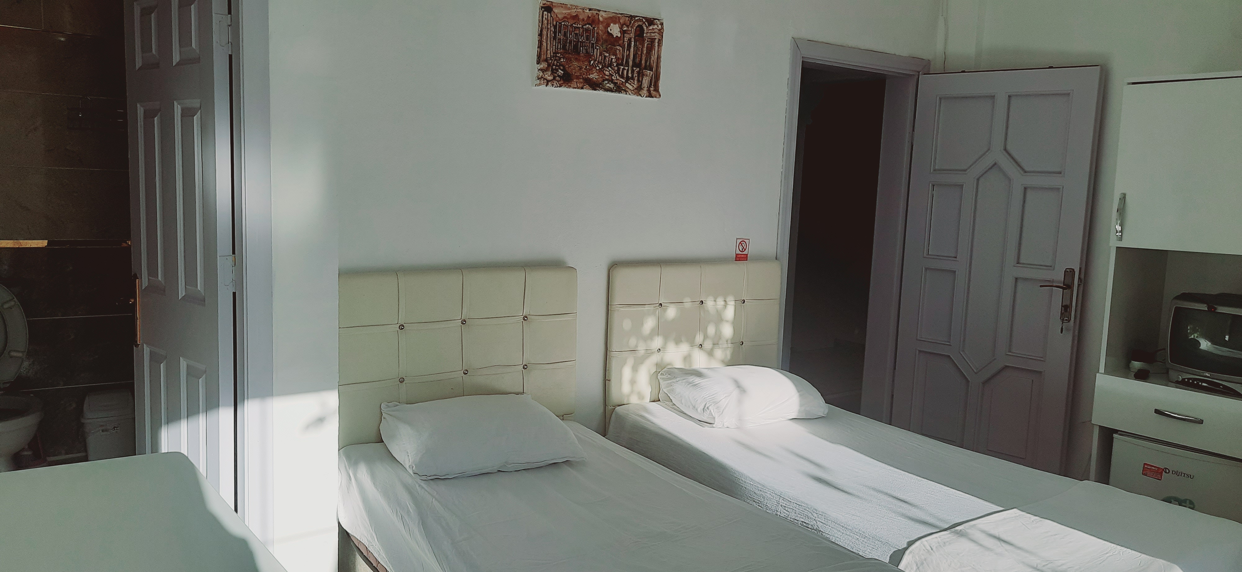 Deniz Manzaralı Kaliteli Standart Oda