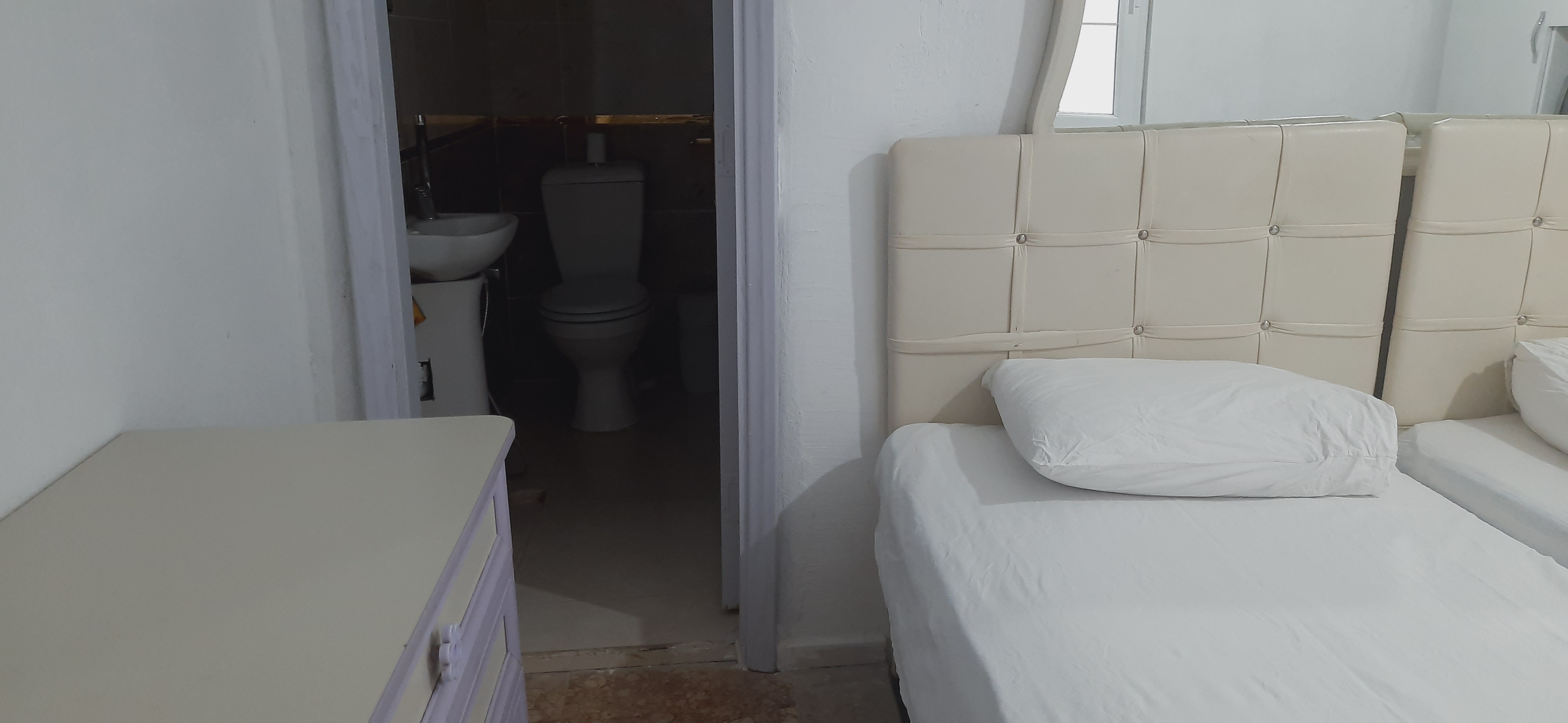 Deniz Manzaralı Kaliteli Standart Oda