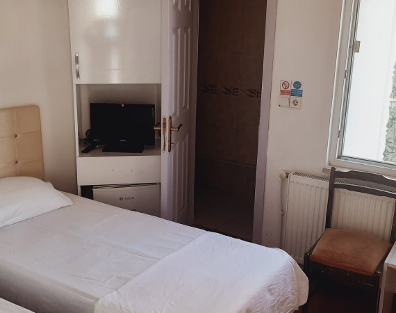 Deniz Manzaralı Kaliteli Standart Oda