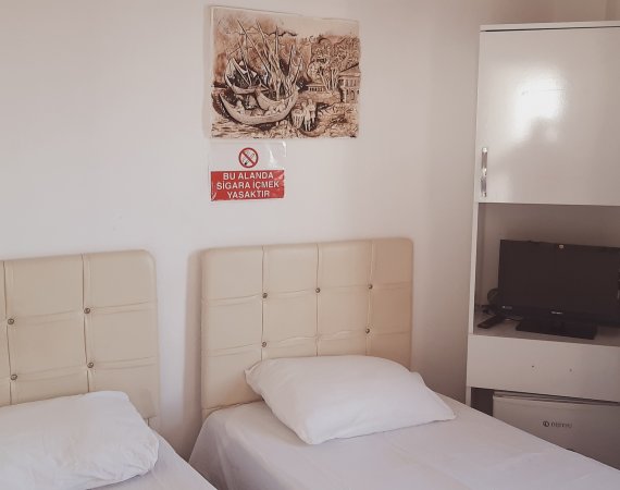 Deniz Manzaralı Kaliteli Standart Oda