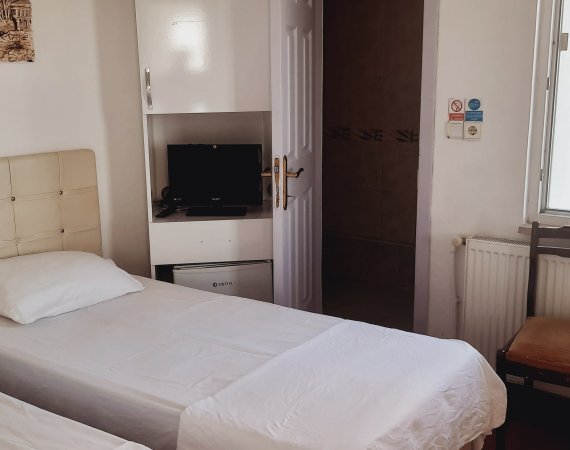 Deniz Manzaralı Kaliteli Standart Oda