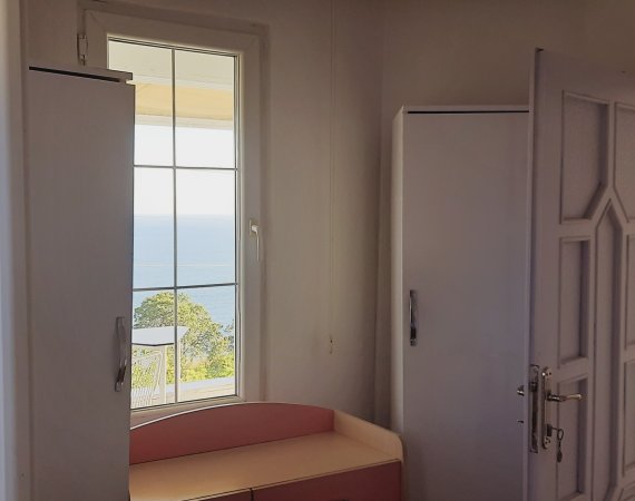 Deniz Manzaralı Kaliteli Standart Oda