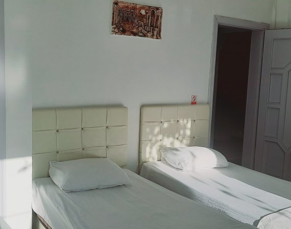 Deniz Manzaralı Kaliteli Standart Oda