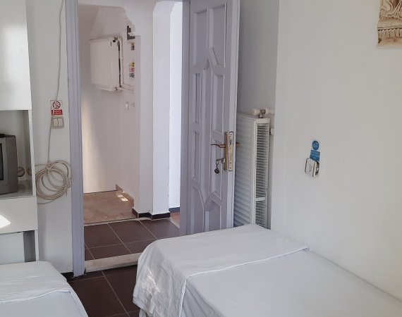 Deniz Manzaralı Kaliteli Standart Oda