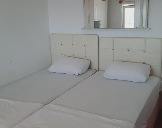 Deniz Manzaralı Kaliteli Standart Oda